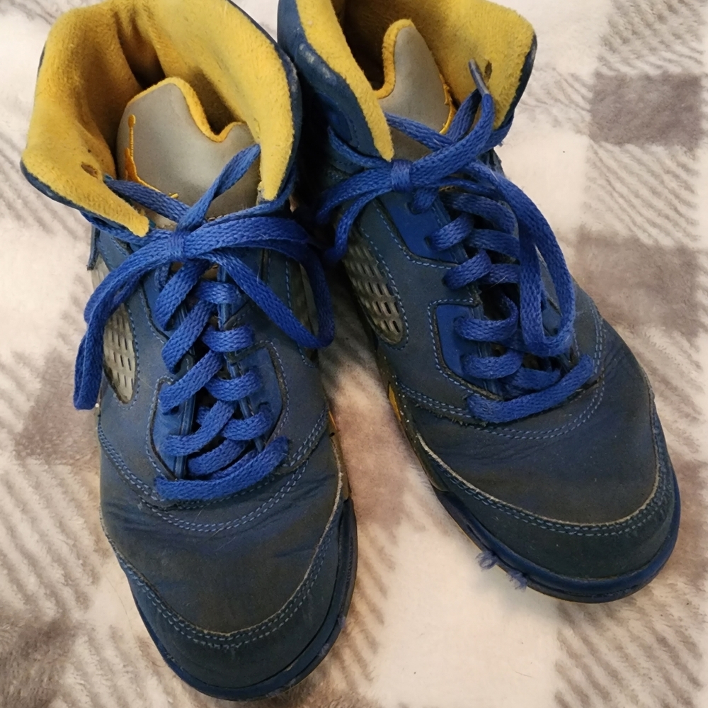 Boys 3Y Jordan 23 shoes - Picture 2 of 2